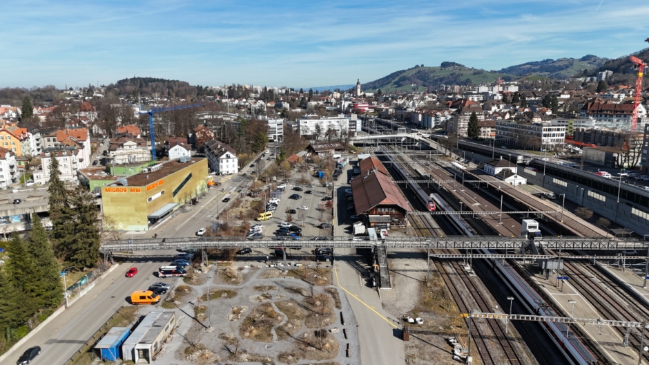 Ansicht Gebiet St.Fiden mit Migros Bach und Bahnhof St.Fiden